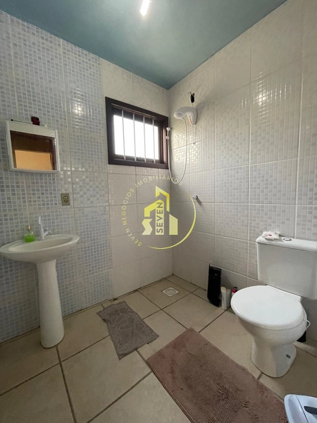 Casa Ampla e Bem Localizada – 3 Quadras do Mar: 12ª foto da galeria de imagens do imóvel