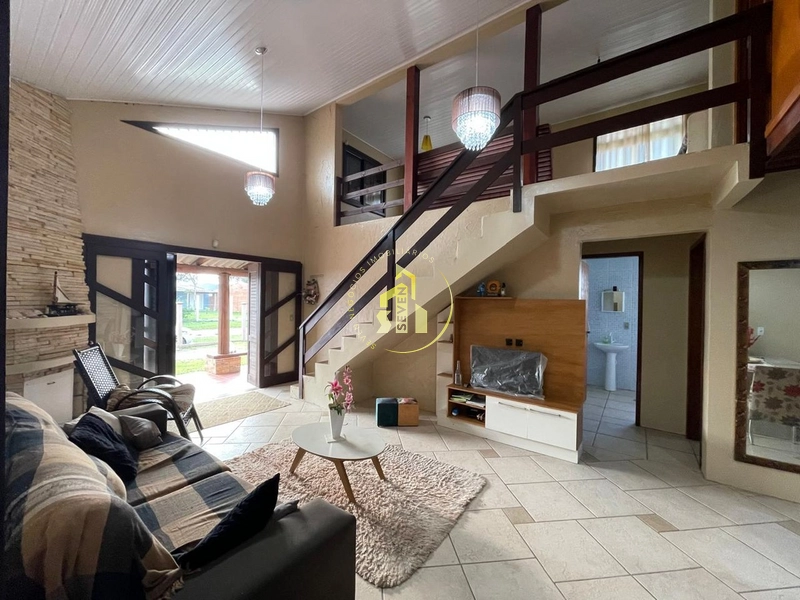 Casa Ampla e Bem Localizada – 3 Quadras do Mar: 15ª foto da galeria de imagens do imóvel