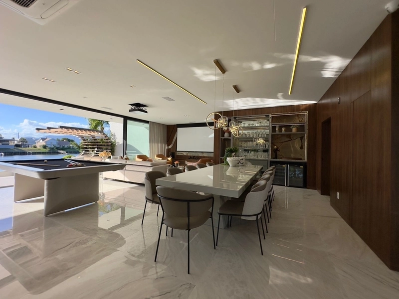 MANSÃO COM VISTA PARA A MARINA: 49ª foto da galeria de imagens do imóvel