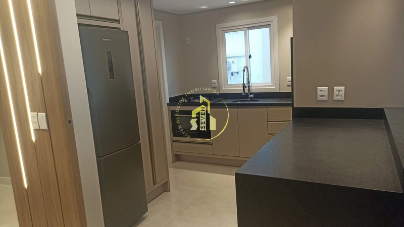 Apartamento de 3 suítes, frente, vista mar e praça, no Navegantes.: 7ª foto da galeria de imagens do imóvel