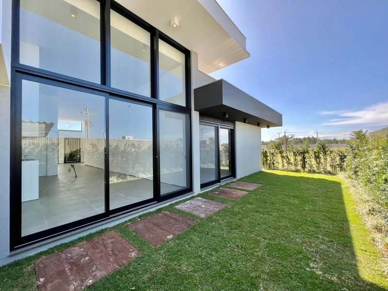 LINDA CASA TÉRREA: 5ª foto da galeria de imagens do imóvel