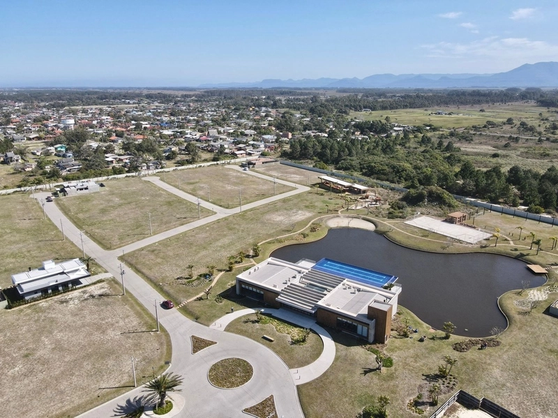 LINDA CASA TÉRREA: 7ª foto da galeria de imagens do imóvel