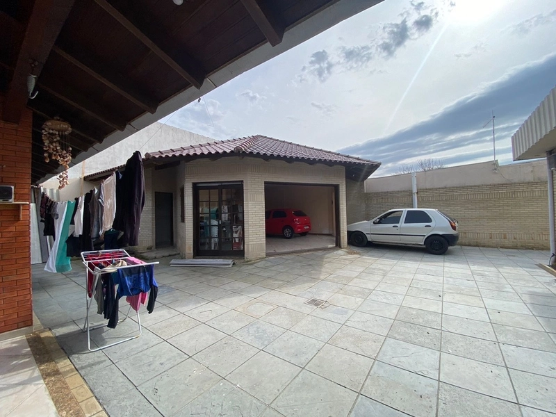 CASA COM UMA OTIMA LOCALIZAÇÃO.: 28ª foto da galeria de imagens do imóvel