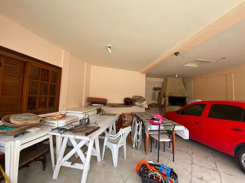 CASA COM UMA OTIMA LOCALIZAÇÃO.: 27ª foto da galeria de imagens do imóvel