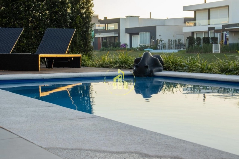 CASA DECORADA BEIRA-LAGO NO CAPÃO ILHAS RESORT: 13ª foto da galeria de imagens do imóvel