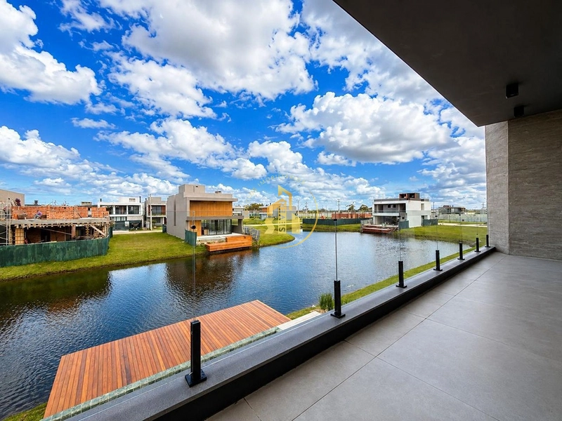 Casa de alto padrão: 37ª foto da galeria de imagens do imóvel