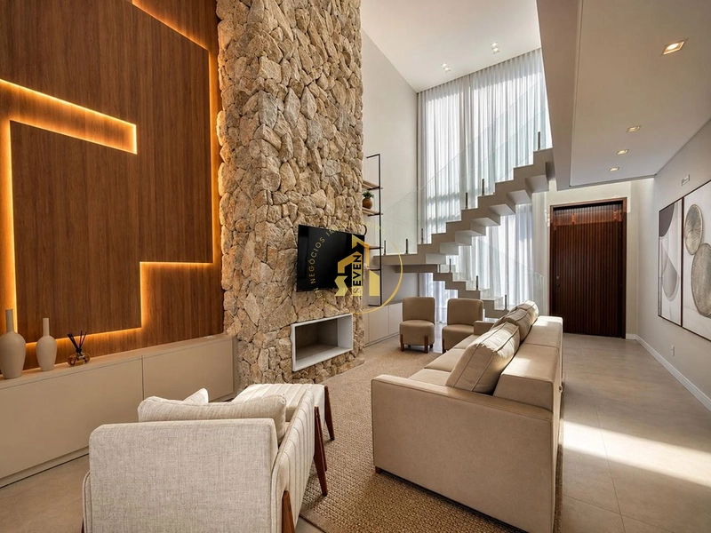 Casa de alto padrão: 6ª foto da galeria de imagens do imóvel