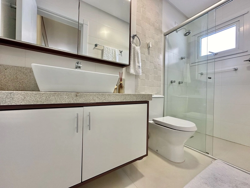 APARTAMENTO ALTO PADRÃO COM VISTA PARA O MAR: 6ª foto da galeria de imagens do imóvel