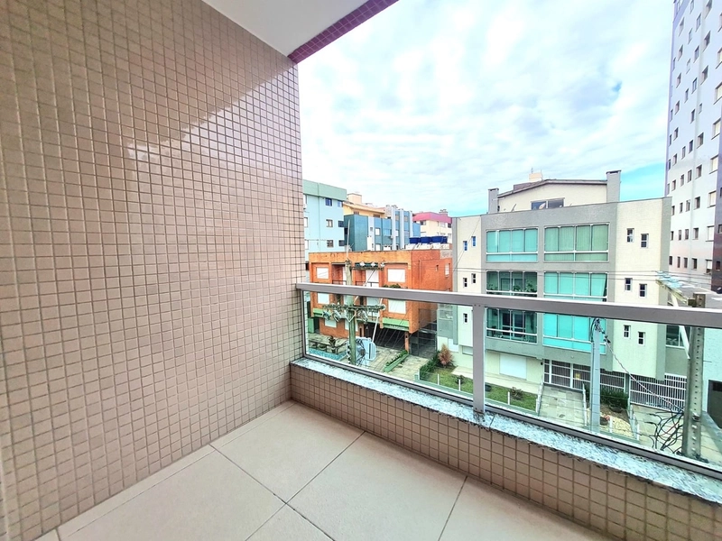 Apartamento de frente com Sacada !!!: 7ª foto da galeria de imagens do imóvel