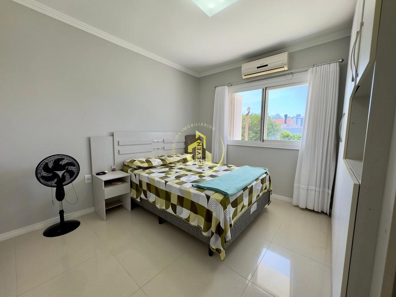 Sobrado 4 dormitórios, perto Hospital Sta Luzia, Capão da Canoa.: 26ª foto da galeria de imagens do imóvel