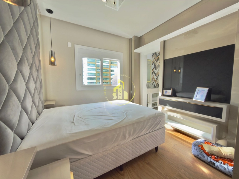 Apartamento 4 dormitórios , 2 suítes com 3 box!: 17ª foto da galeria de imagens do imóvel