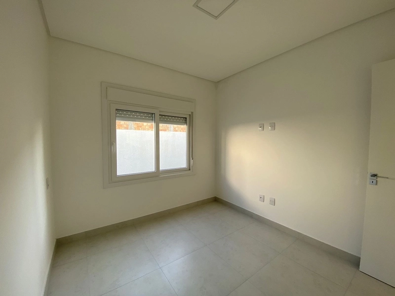 CASA GEMINADA COM ARQUITETURA MODERNA: 1ª foto da galeria de imagens do imóvel