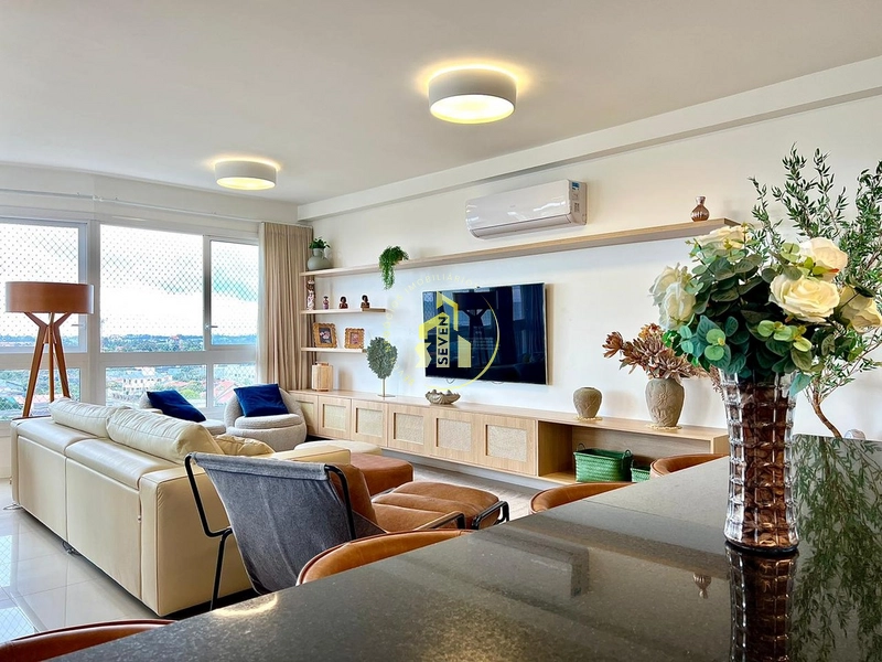 MANSÃO SUSPENSA COM 4 DORMIT., MOBILIADA E DECORADA, NAVEGANTES.: 4ª foto da galeria de imagens do imóvel