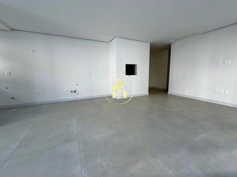 Apartamento 3 dormitórios, terraço em L, mobiliado e decorado, Capão.: 3ª foto da galeria de imagens do imóvel