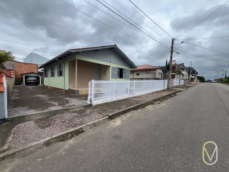 Casa á venda no Centro em Armazém-SC: 3ª foto da galeria de imagens do imóvel