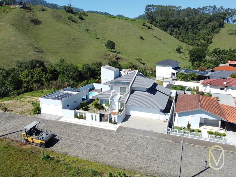 Casa á Venda no Centro de Rio Fortuna-SC: 1ª foto da galeria de imagens do imóvel