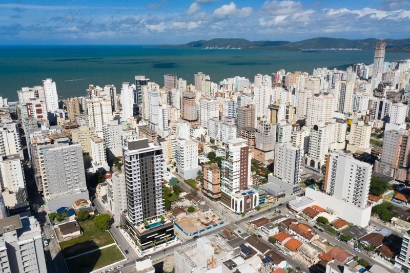 Apartamento de Alto Padrão á Venda em Itapema-SC: 6ª foto da galeria de imagens do imóvel