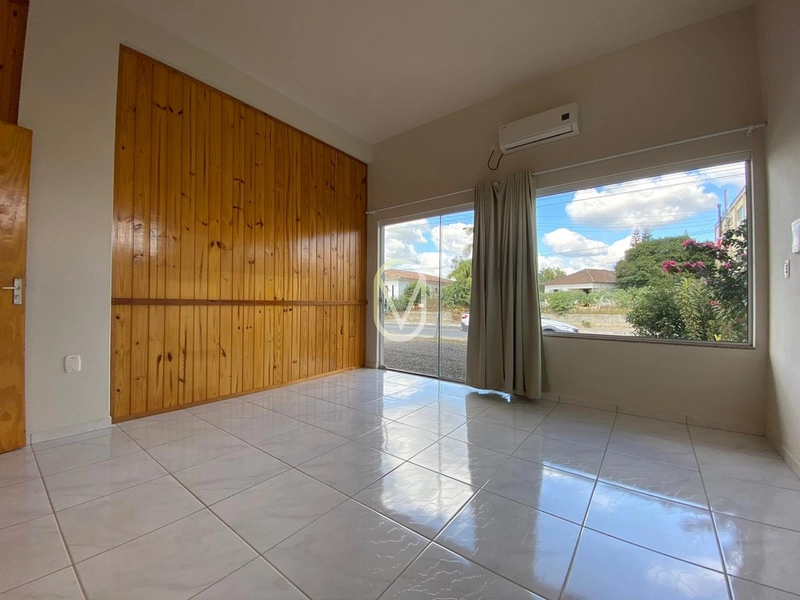 Sala Comercial/Casa á Venda no Centro de Armazém-SC: 2ª foto da galeria de imagens do imóvel