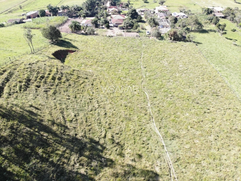 Terreno de 5,9 hectares á no Bairro Barro Vermelho em Gravatal-SC: 4ª foto da galeria de imagens do imóvel