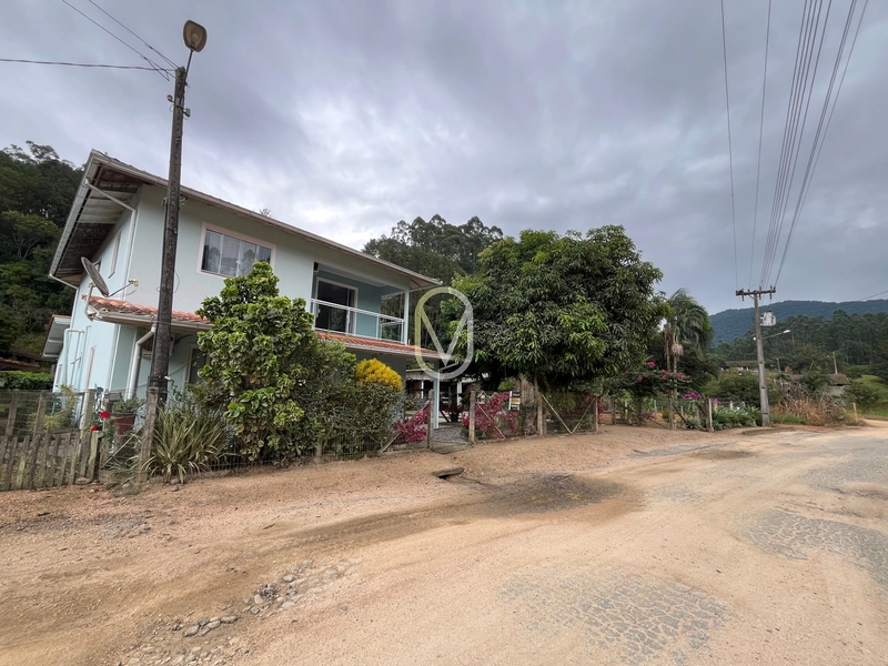 Sobrado a Venda no bairro Rio São João em São Martinho-SC.: 6ª foto da galeria de imagens do imóvel