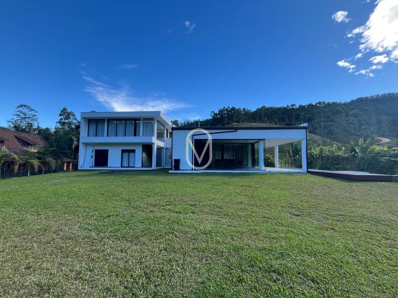 Casa de Alto Padrão á Venda em São Martinho-SC: 42ª foto da galeria de imagens do imóvel