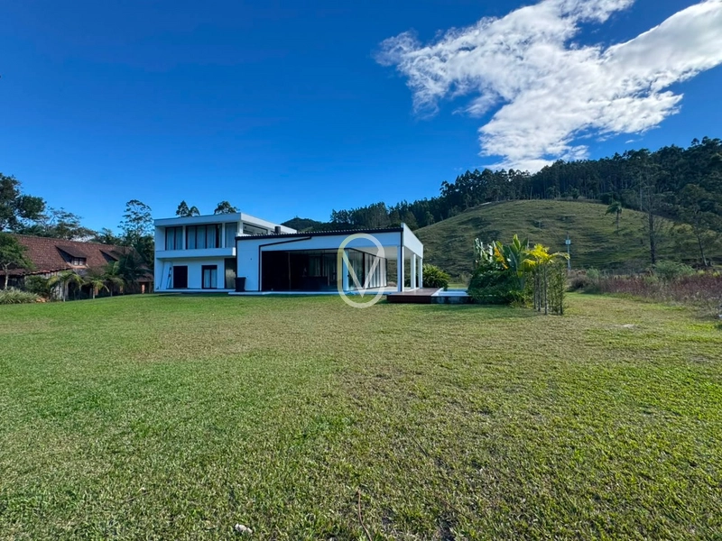 Casa de Alto Padrão á Venda em São Martinho-SC: 41ª foto da galeria de imagens do imóvel