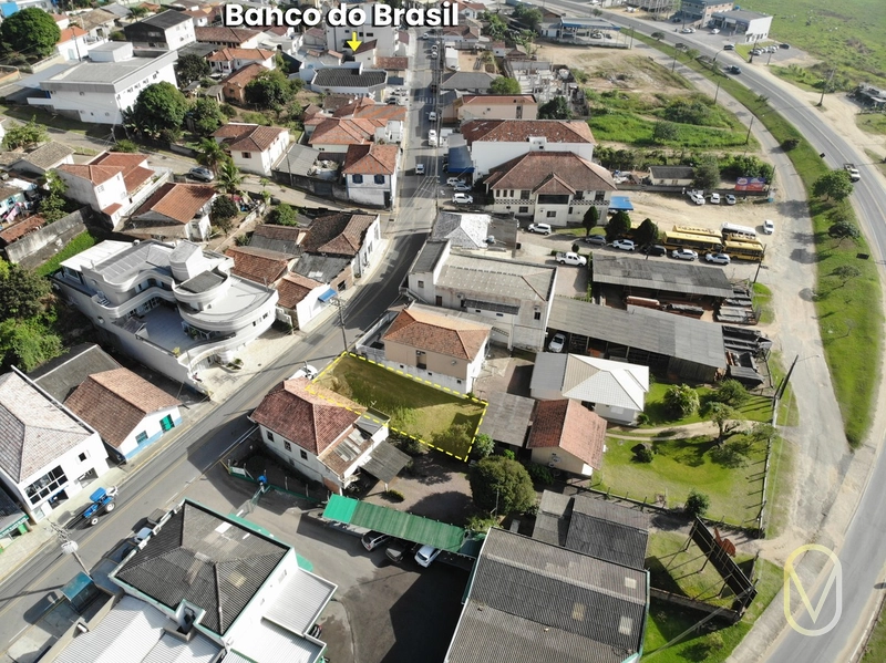 Lote á Venda no Centro de Gravatal-SC: 2ª foto da galeria de imagens do imóvel