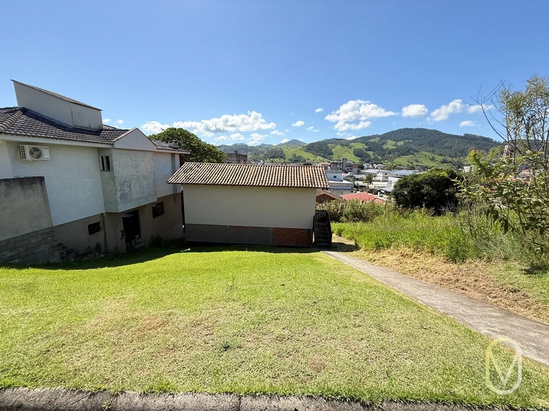 Casa á Venda no Centro de Armazém-SC: 2ª foto da galeria de imagens do imóvel