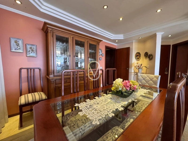 Apartamento á Venda na Avenida Beira Mar Norte em Florianópolis-SC: 18ª foto da galeria de imagens do imóvel