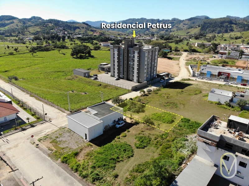 Lote á Venda no Centro de Armazém-SC: 3ª foto da galeria de imagens do imóvel