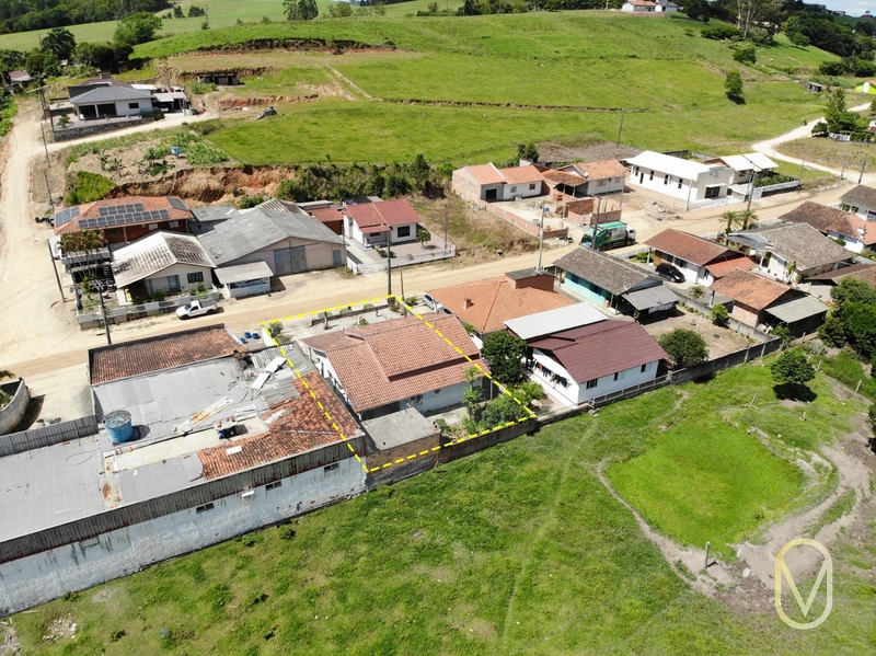 Casa á Venda no bairro Baixo Pinheiral em Braço do Norte-SC: 5ª foto da galeria de imagens do imóvel