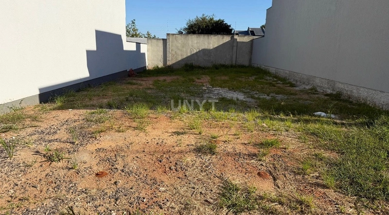 TERRENO PRONTO PARA CONSTRUIR NO CENTRO: 2ª foto da galeria de imagens do imóvel