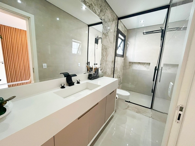 Sobrado de Alto Padrão 3 suítes  à Venda — Alphaville : 19ª foto da galeria de imagens do imóvel