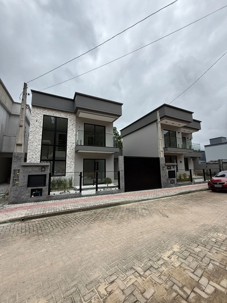 Casa à Venda em Brusque – Bairro Nova Brasília | 147 m² com Acabamento Premium: 2ª foto da galeria de imagens do imóvel