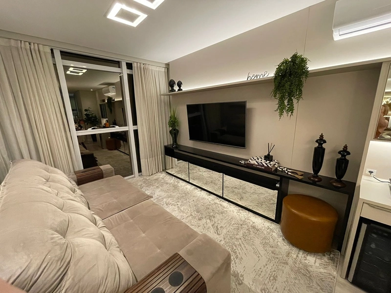Apartamento Finamente Mobiliado e Decorado – Bairro São Luiz: 1ª foto da galeria de imagens do imóvel