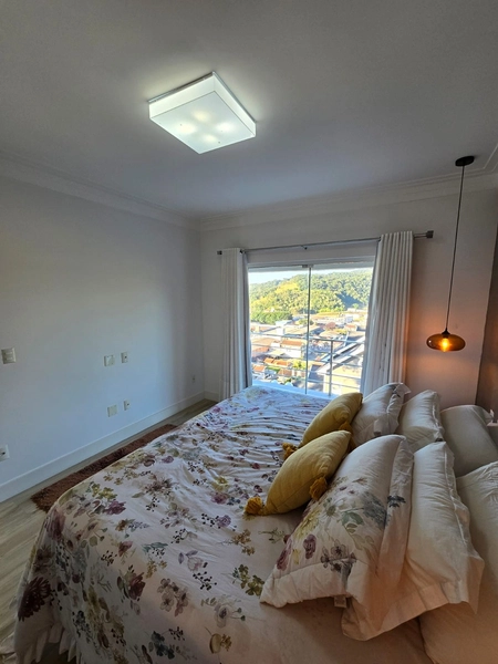 Belíssima Casa com Vista Panorâmica no Bairro Dom Joaquim – Brusque | 400m² | Piscina | 4 Vagas: 24ª foto da galeria de imagens do imóvel