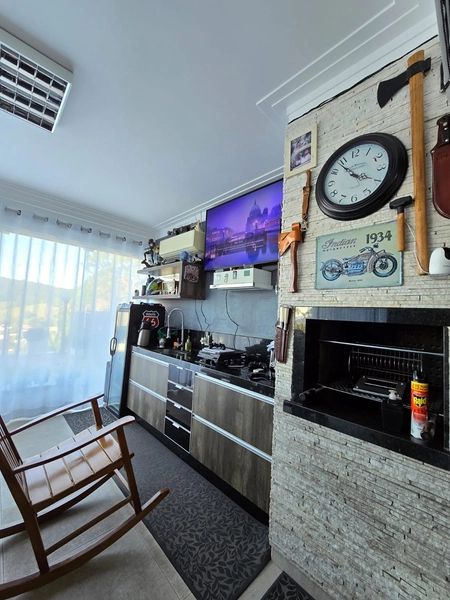 Belíssima Casa com Vista Panorâmica no Bairro Dom Joaquim – Brusque | 400m² | Piscina | 4 Vagas: 8ª foto da galeria de imagens do imóvel