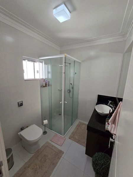 Belíssima Casa com Vista Panorâmica no Bairro Dom Joaquim – Brusque | 400m² | Piscina | 4 Vagas: 27ª foto da galeria de imagens do imóvel
