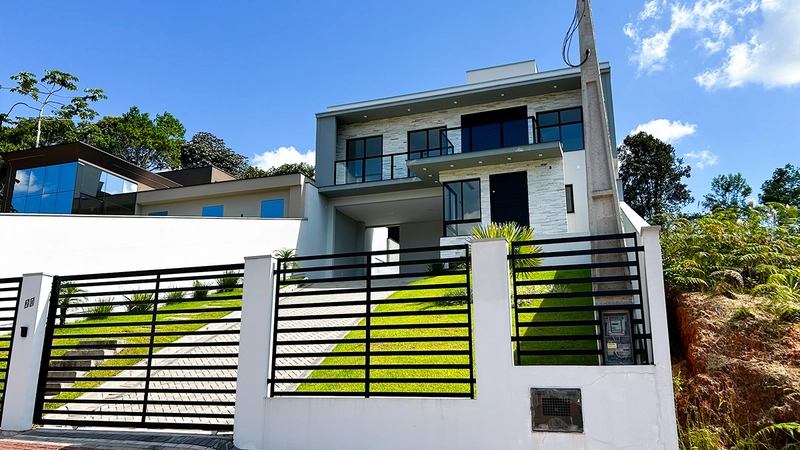 Casa de Alto Padrão à Venda – Loteamento Tulipa | Bairro Primeiro de Maio – Brusque/SC: 5ª foto da galeria de imagens do imóvel