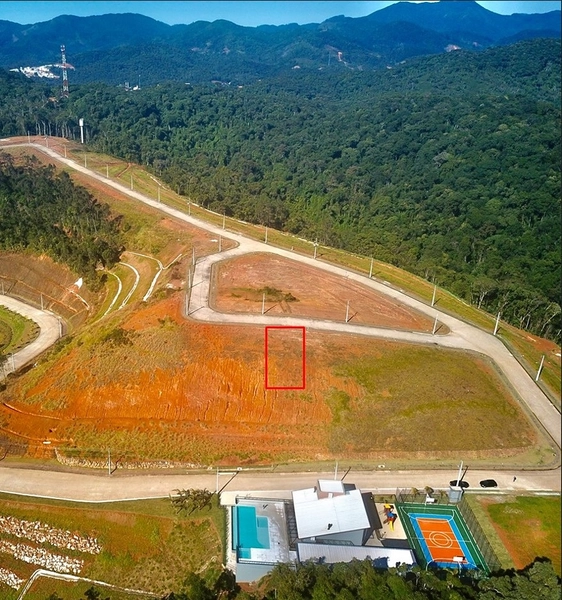 Terreno à venda em Brusque – Condomínio Club Reserva: 1ª foto da galeria de imagens do imóvel