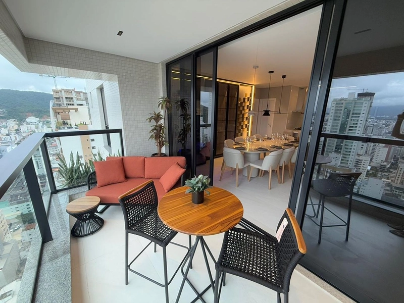 Apartamento no Tesla Residencial, Balneário Camboriú. 4 dormitórios, 2 suítes + 2 demi, 3 vagas, churrasqueira. Mobiliado, decorado e equipado.: 29ª foto da galeria de imagens do imóvel