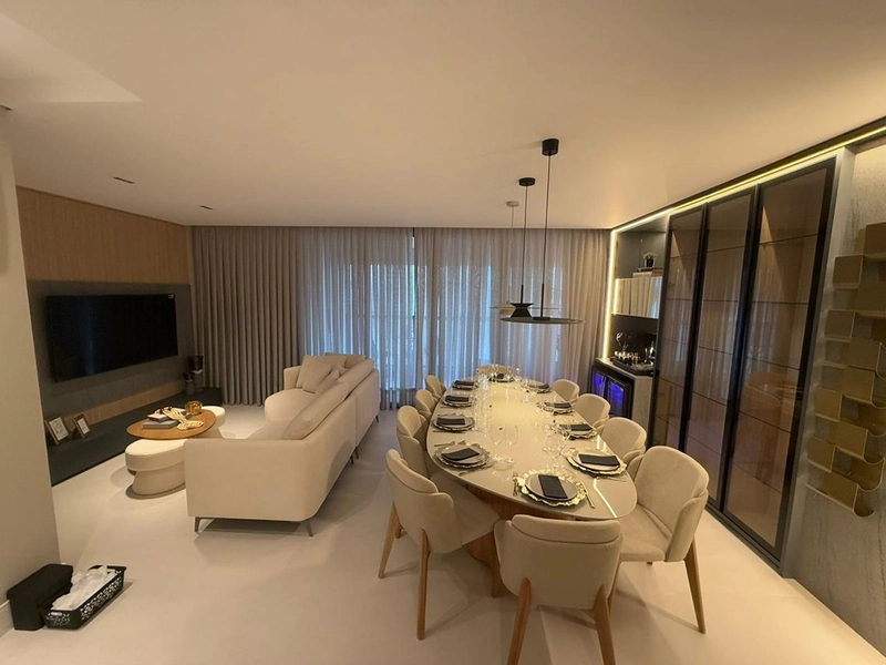 Apartamento no Tesla Residencial, Balneário Camboriú. 4 dormitórios, 2 suítes + 2 demi, 3 vagas, churrasqueira. Mobiliado, decorado e equipado.: 21ª foto da galeria de imagens do imóvel