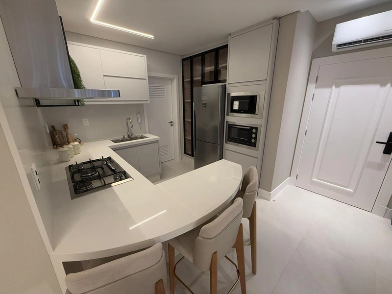 Apartamento no Tesla Residencial, Balneário Camboriú. 4 dormitórios, 2 suítes + 2 demi, 3 vagas, churrasqueira. Mobiliado, decorado e equipado.: 23ª foto da galeria de imagens do imóvel