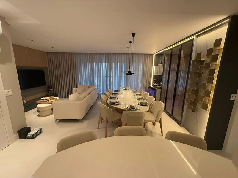 Apartamento no Tesla Residencial, Balneário Camboriú. 4 dormitórios, 2 suítes + 2 demi, 3 vagas, churrasqueira. Mobiliado, decorado e equipado.: 39ª foto da galeria de imagens do imóvel