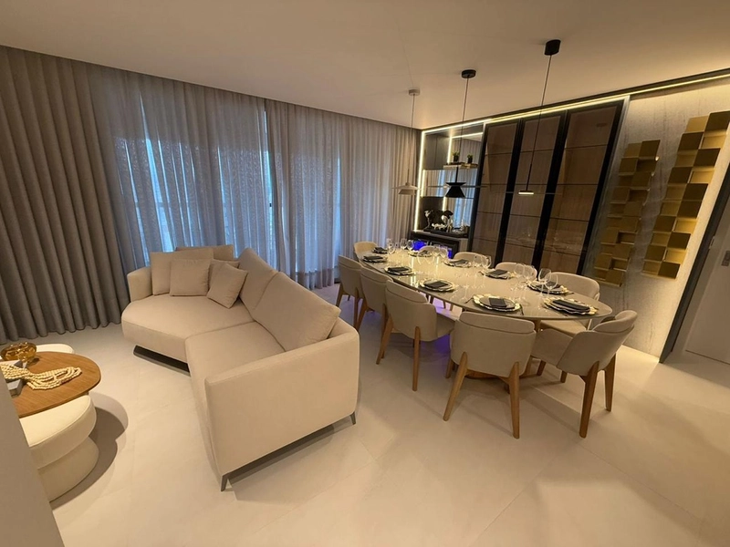 Apartamento no Tesla Residencial, Balneário Camboriú. 4 dormitórios, 2 suítes + 2 demi, 3 vagas, churrasqueira. Mobiliado, decorado e equipado.: 22ª foto da galeria de imagens do imóvel