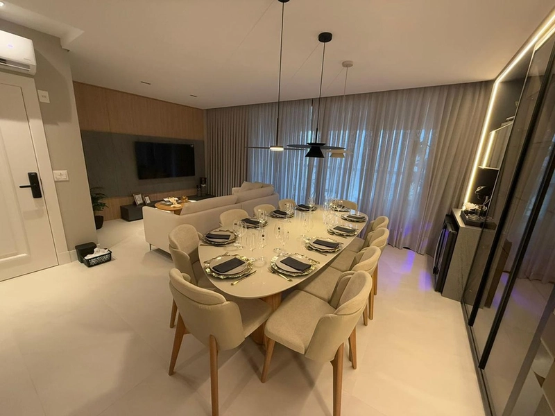 Apartamento no Tesla Residencial, Balneário Camboriú. 4 dormitórios, 2 suítes + 2 demi, 3 vagas, churrasqueira. Mobiliado, decorado e equipado.: 27ª foto da galeria de imagens do imóvel