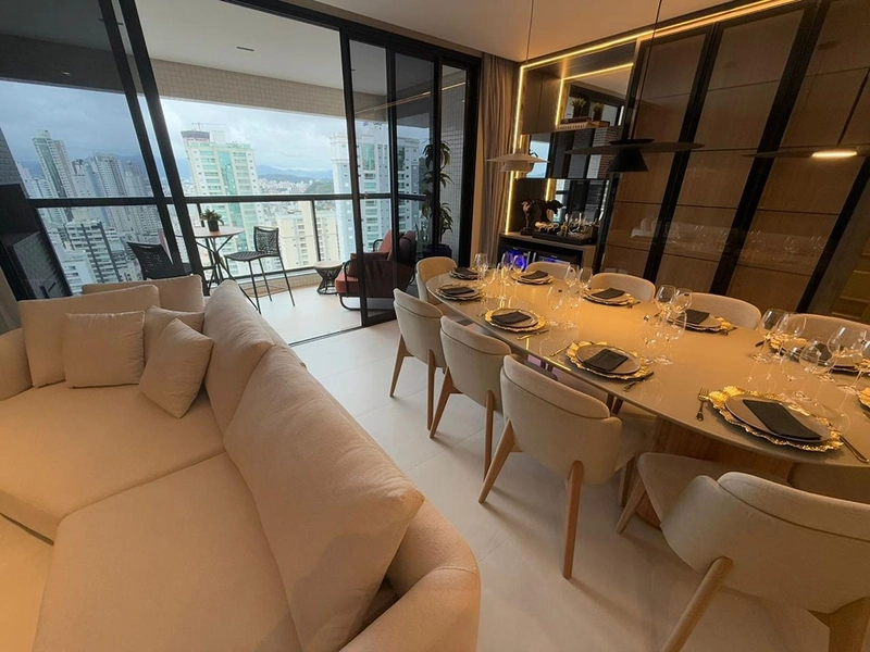 Apartamento no Tesla Residencial, Balneário Camboriú. 4 dormitórios, 2 suítes + 2 demi, 3 vagas, churrasqueira. Mobiliado, decorado e equipado.: 33ª foto da galeria de imagens do imóvel