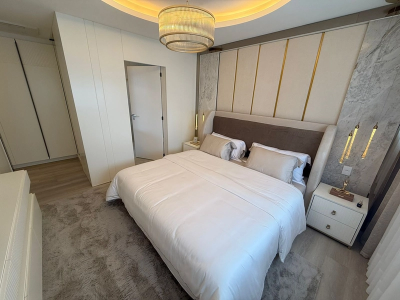 COBERTURA DUPLEX MOBILIADA, DECORADA E EQUIPADA – EXCLUSIVIDADE, LUXO E VISTA PARA O MAR: 3ª foto da galeria de imagens do imóvel