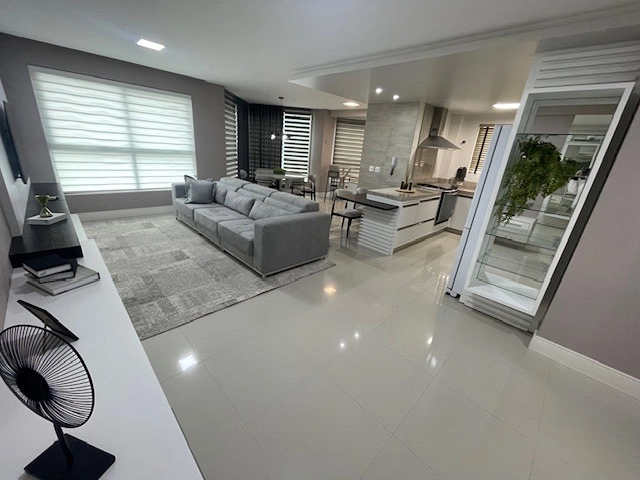 Cobertura Duplex no Edifício Opera Plaza em Balneário Camboriú – 3 Suítes, 3 Vagas, Vista Panorâmica e Lazer Completo: 8ª foto da galeria de imagens do imóvel