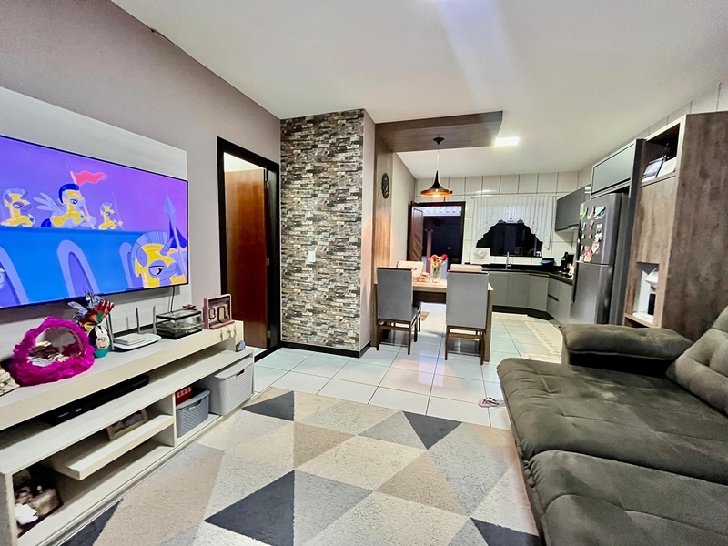 Oportunidade Única no Dom Joaquim – Casa Semi Mobiliada com Terreno Amplo: 1ª foto da galeria de imagens do imóvel